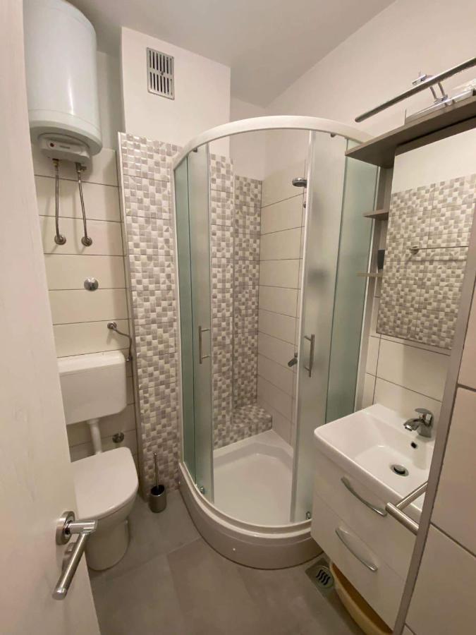 Apartmani Biserka Пунат Екстериор снимка